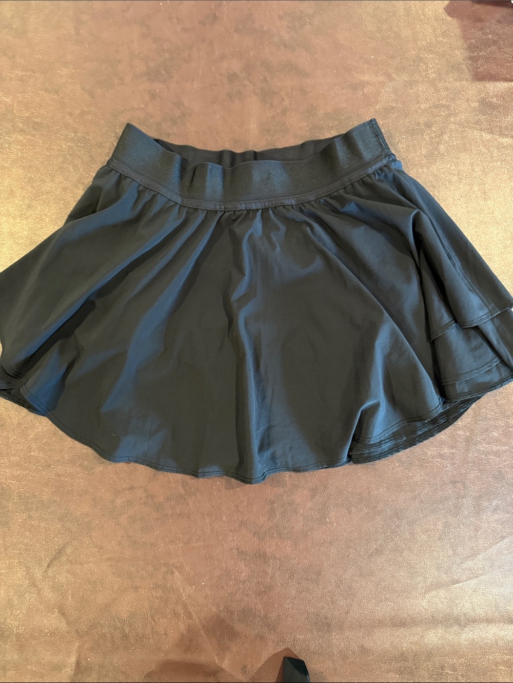 Lululemon court rival skirt size 10 - Picture 2 of 3